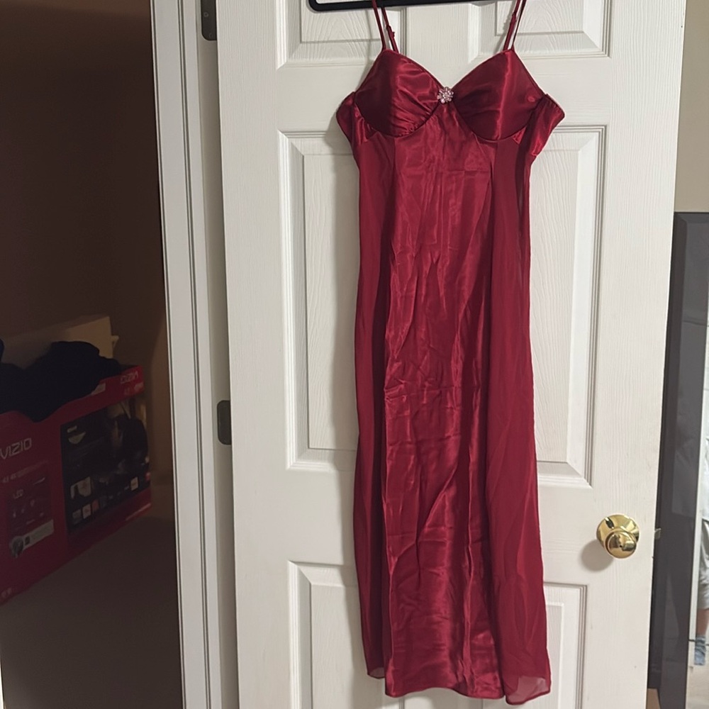 Women’s spaghetti strap nightie